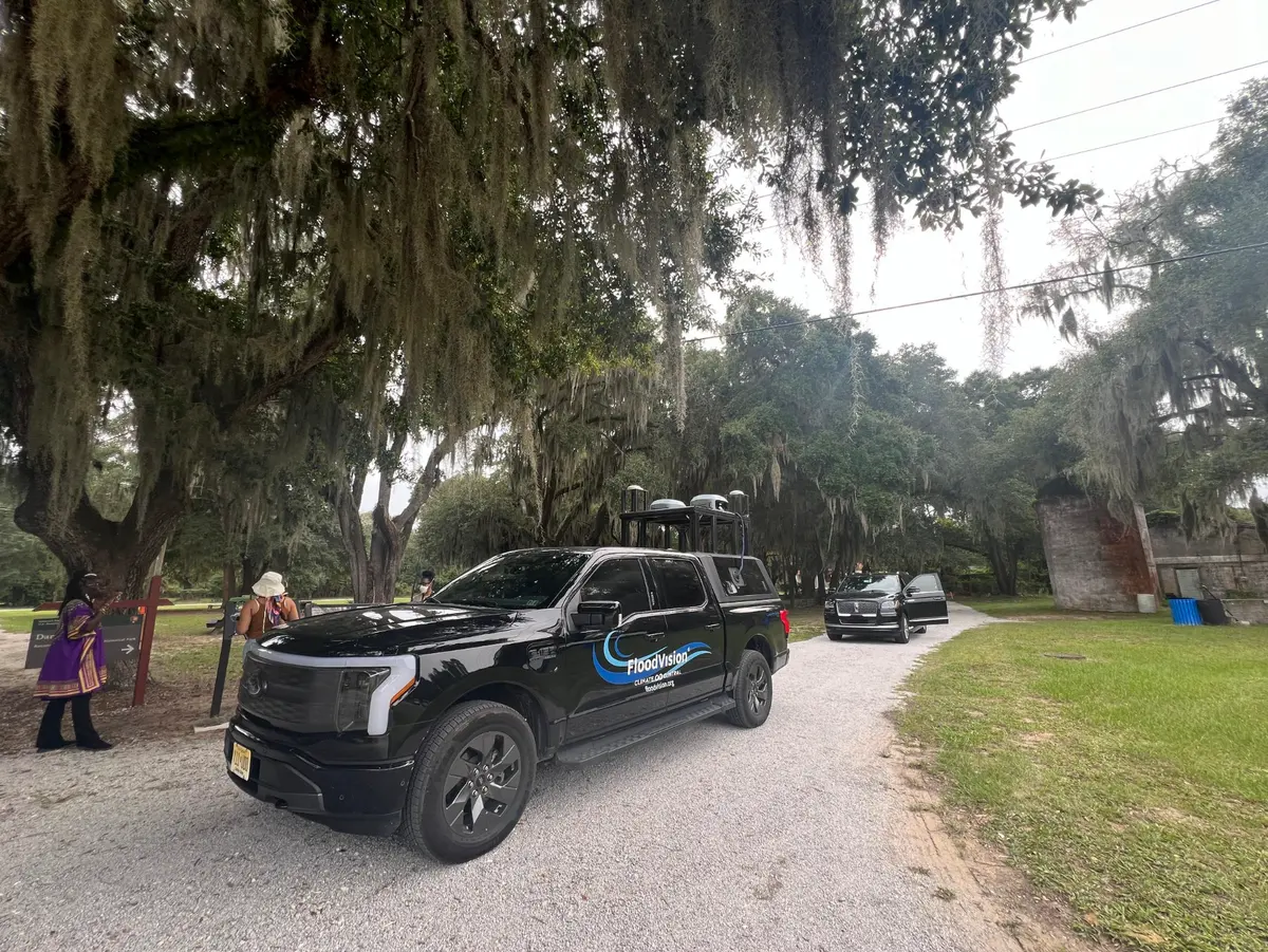 The FloodVision FloodRover stopped along the Gullah/Geechee Cultural Heritage Corridor during Climate Central’s 2024 Edge of America Tour.