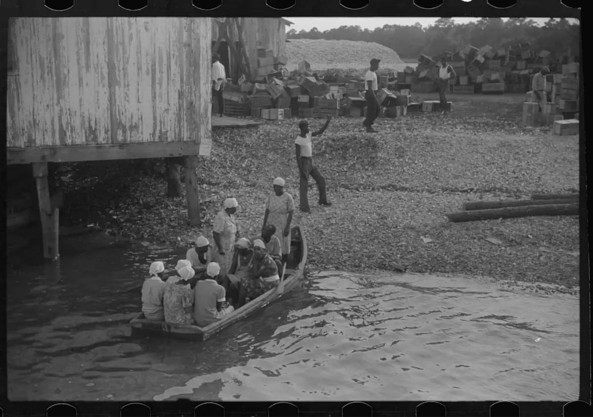 Historical photos of Gullah/Geechee communities and culture.